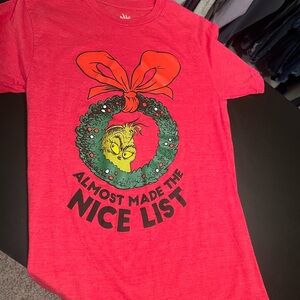 Grinch t shirt